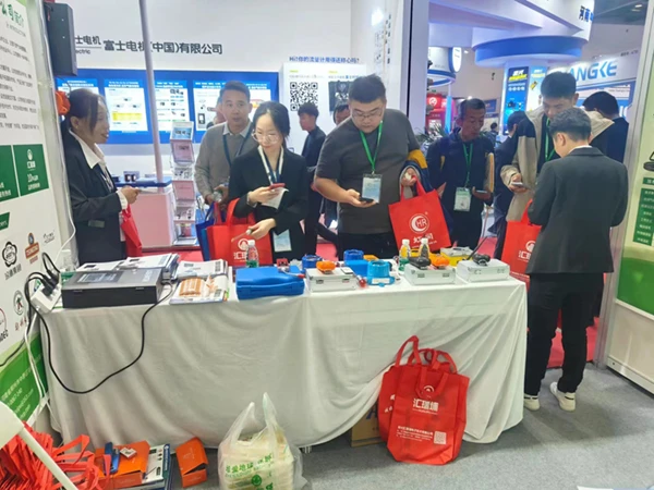 37c**7b743dbbef24621530f5f284c.jpg 37c**7b743dbbef24621530f5f284c.jpg